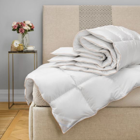 Hamvay Lang Down Pillows and Comforters